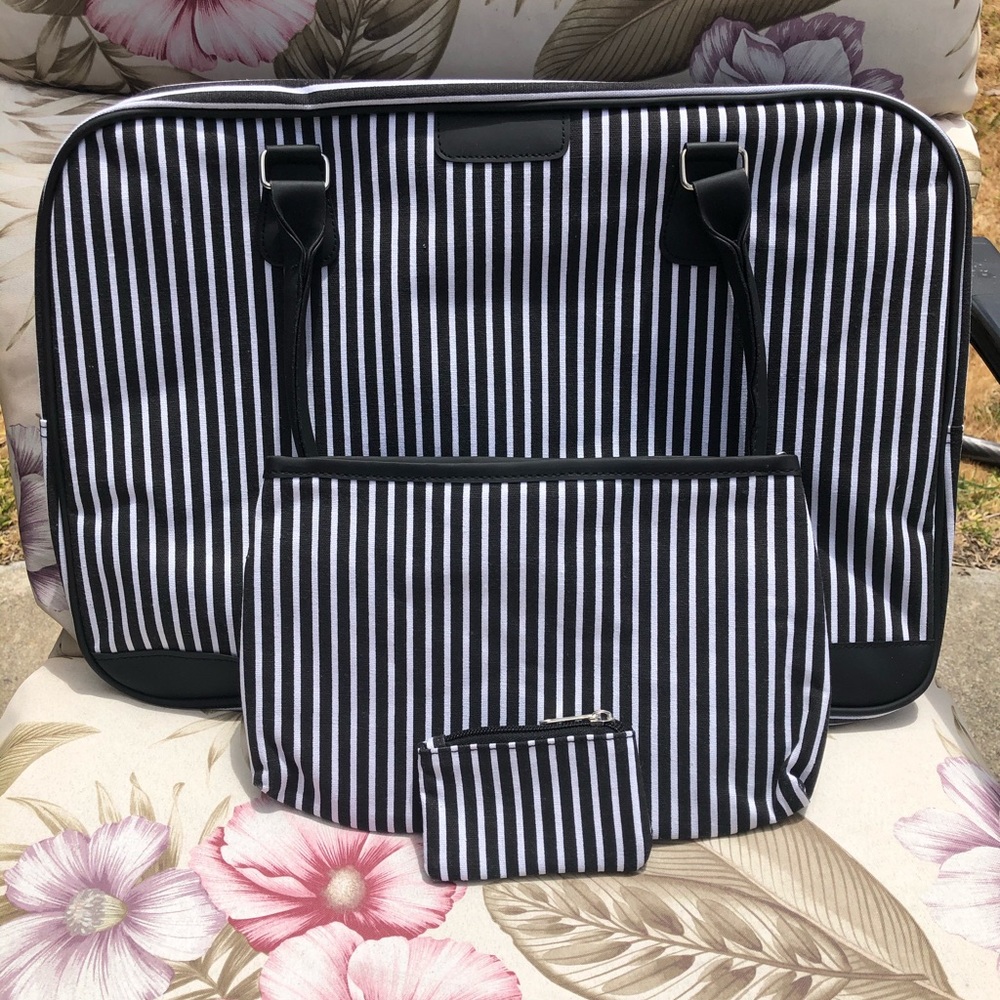 Overnight Bags - Picture 1 of 3